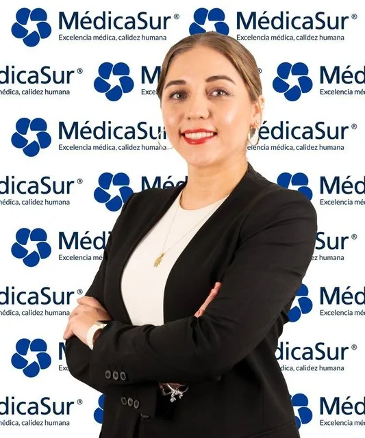 Louise Vangely Varela Bringas  Médica Sur Copyright